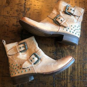 Naya Agatha Ankle Boots Size 7